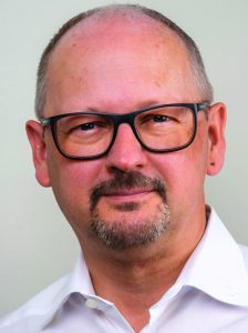 Casino automation: überbrückung der lücke zwischen der analogen und der digitalen welt 1 konrad hechtbauer md dallmeier international